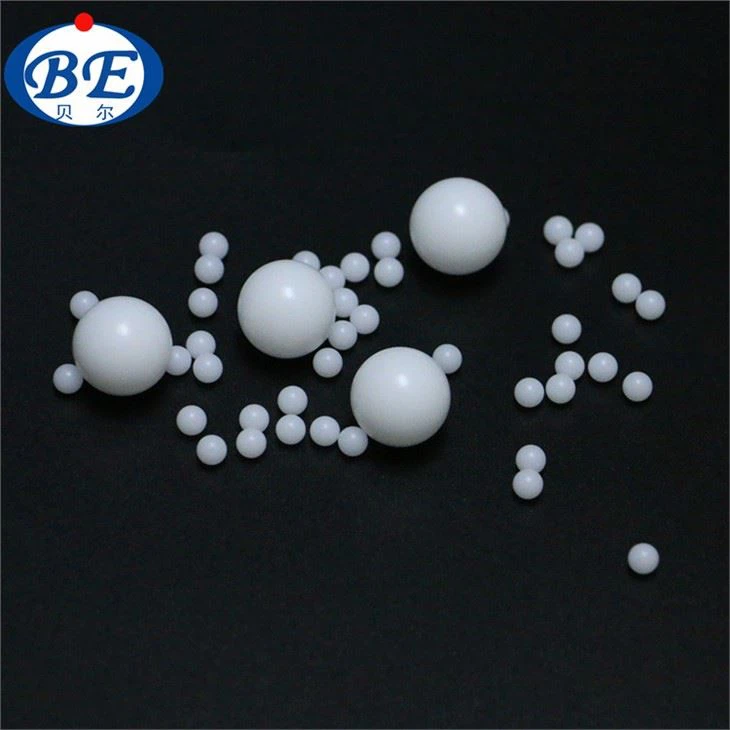 4 mm-es Delrin golyók