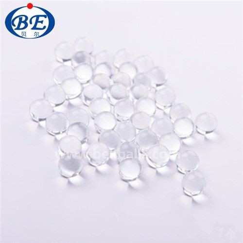 Keverje össze az üveggyöngyöt